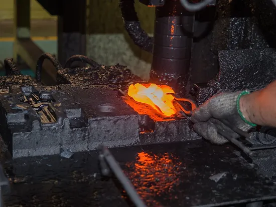 Customized Steel Hot Forging Part Carbon Alloy Steel Hammer/Hot/Cold/Die/Drop Forge Forged Forging for Truck/Trailer/Tractor/Bus/Machinery/Auto/Car/Motor Parts